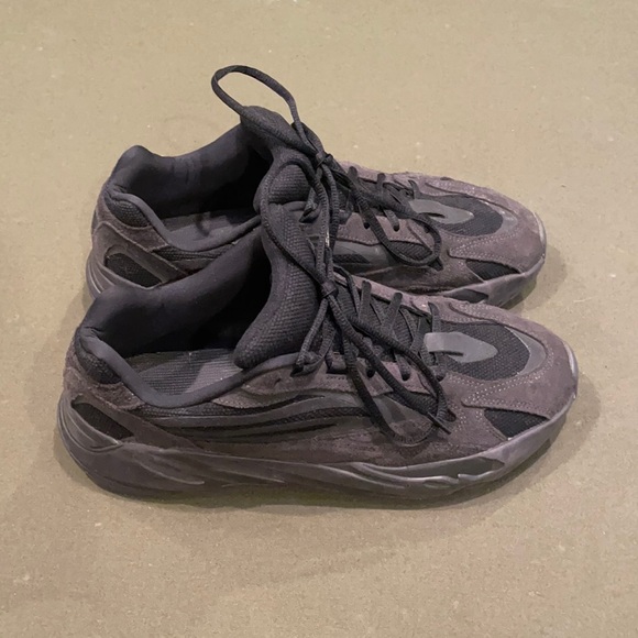 adidas gazelle silver green womens YEEZY Yeezy Boost 700 V2 Kids "Vanta"  Stadium Goods